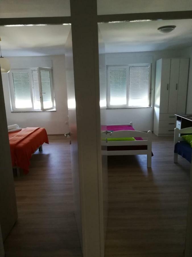 Apartman Tonika Pula Exteriör bild