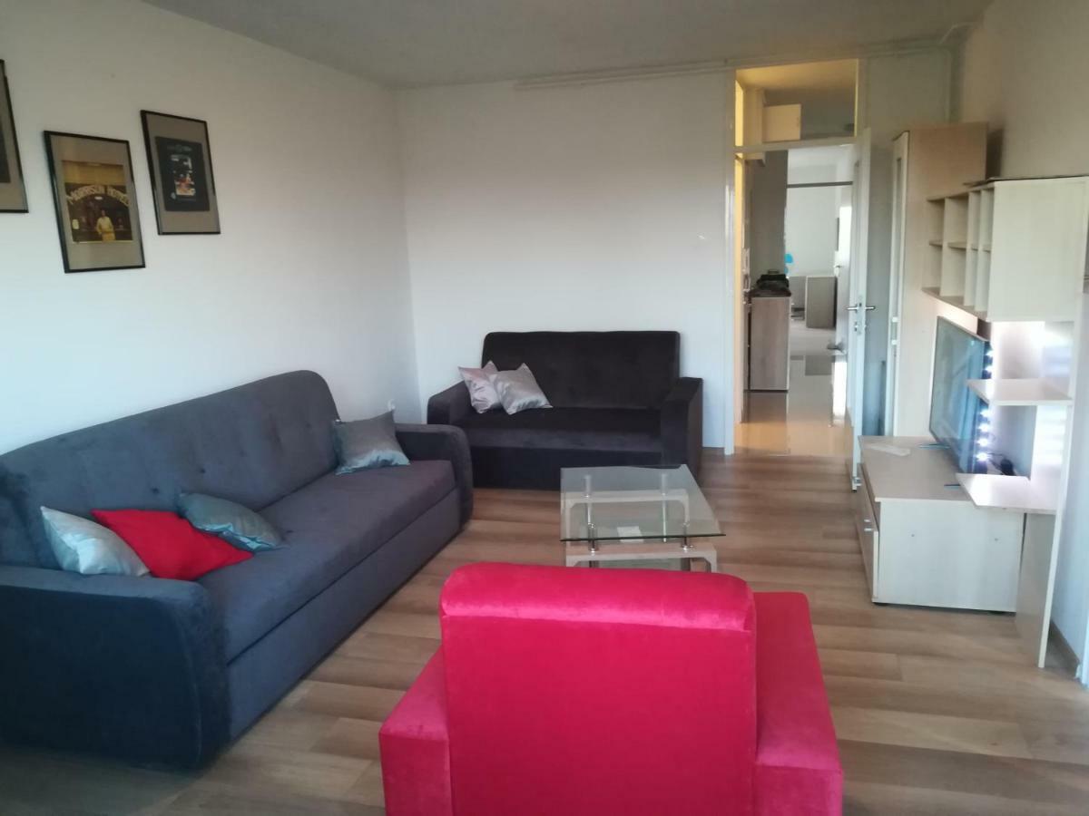 Apartman Tonika Pula Exteriör bild